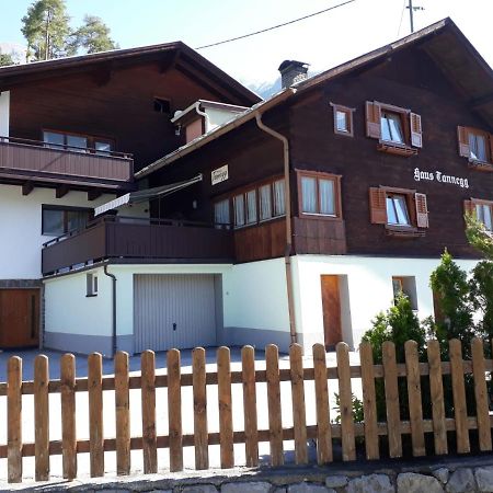 Haus Tannegg Bed and Breakfast Pettneu am Arlberg Exteriör bild