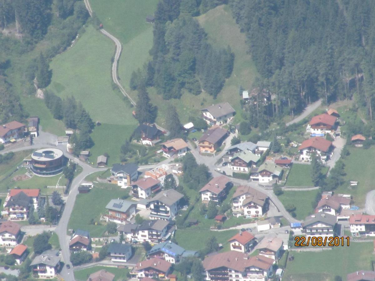 Haus Tannegg Bed and Breakfast Pettneu am Arlberg Exteriör bild