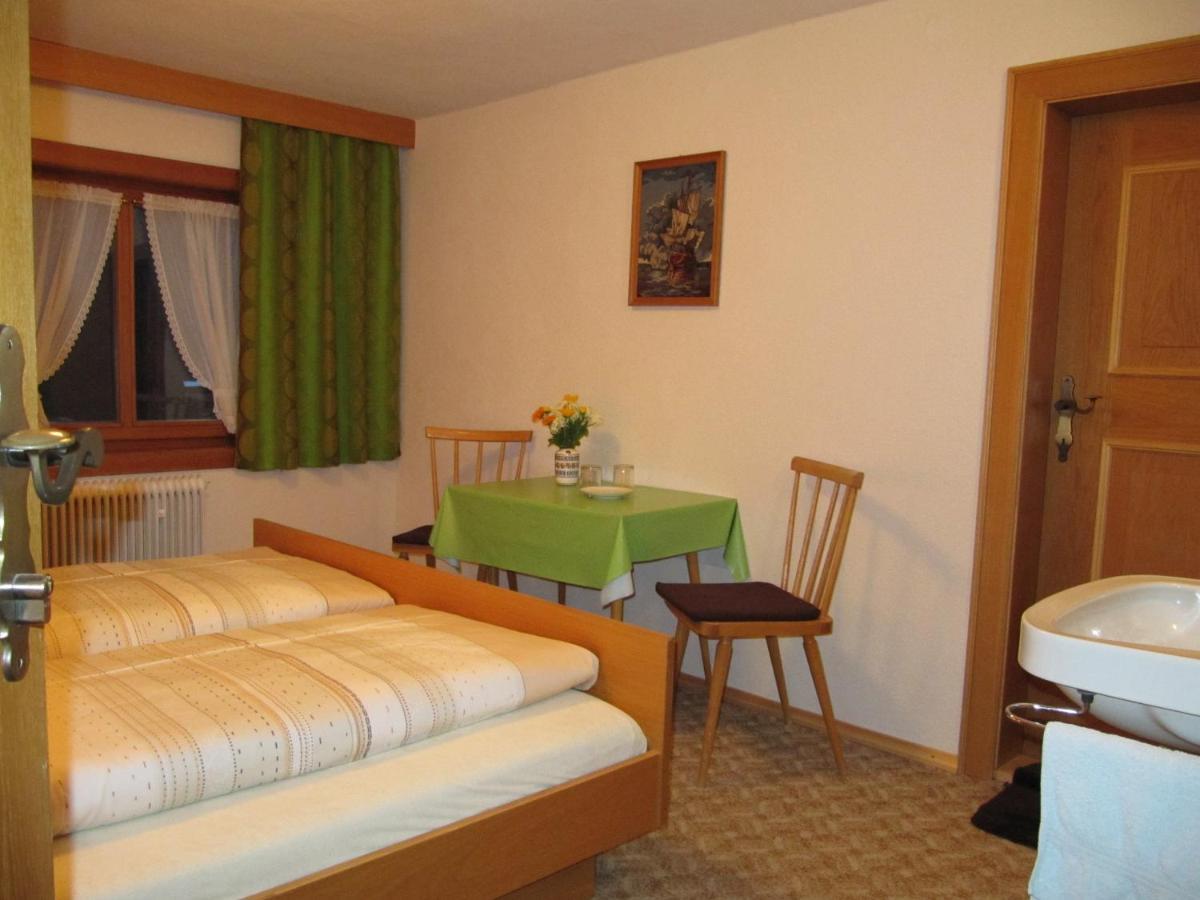 Haus Tannegg Bed and Breakfast Pettneu am Arlberg Exteriör bild